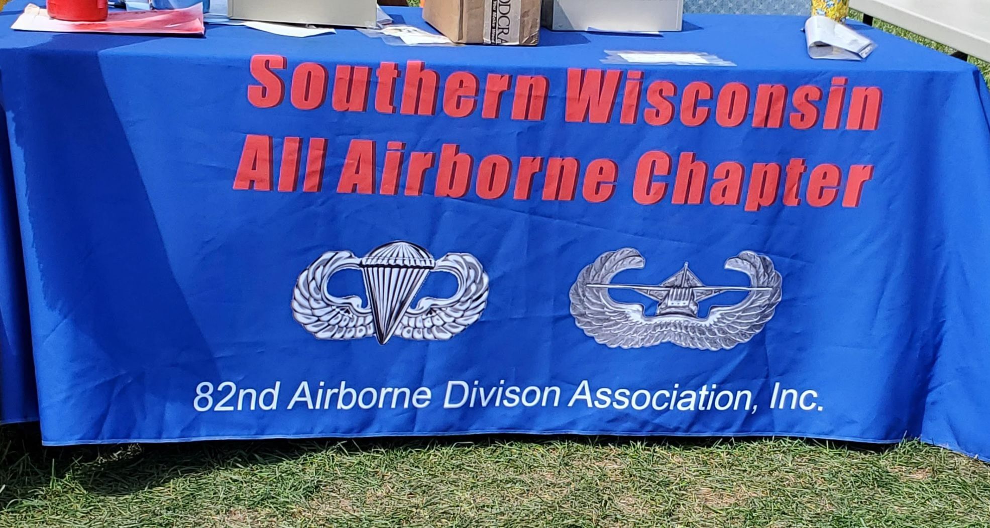 AIRBORNE CAR SHOW